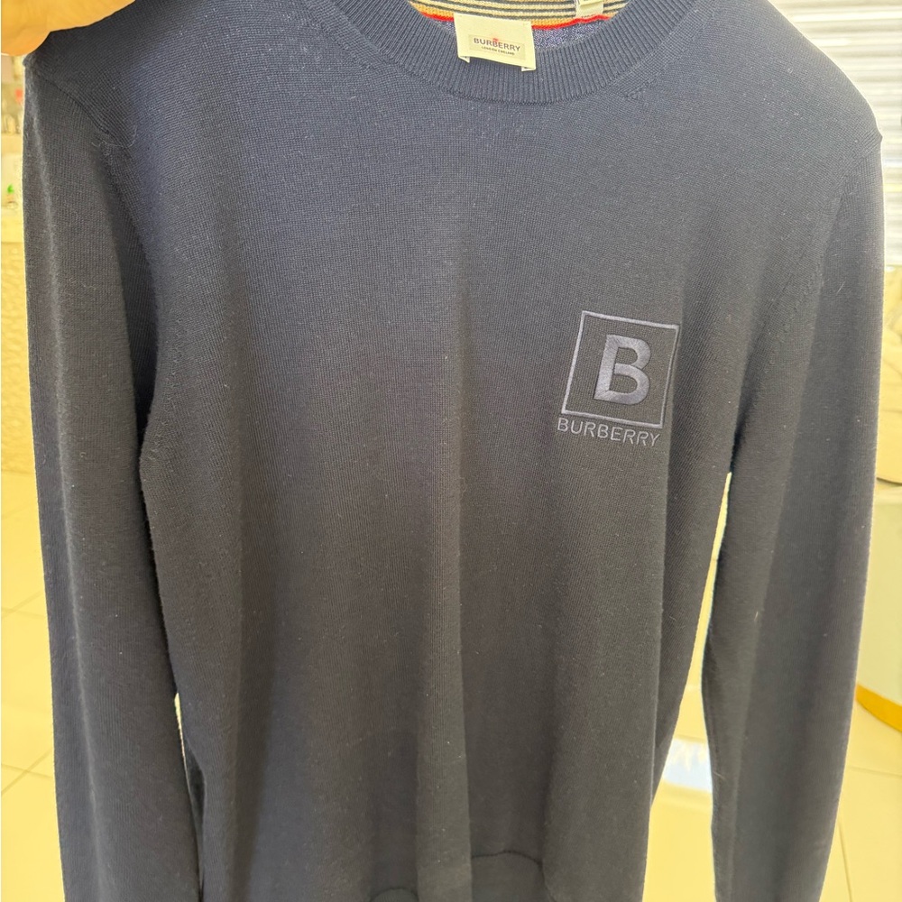 Burberry Men's Dark Blue Crewneck Sweater . Purchased wrong size 🫣